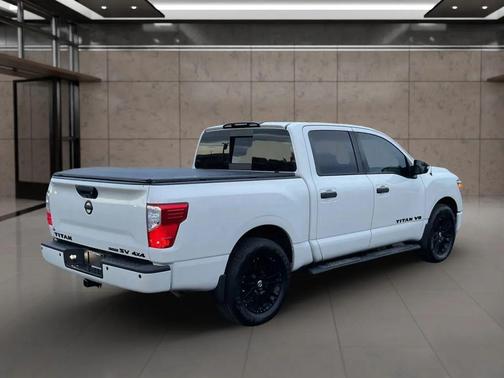 2018 Nissan Titan SV