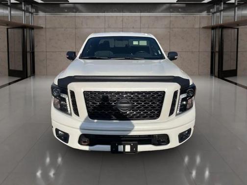 2018 Nissan Titan SV