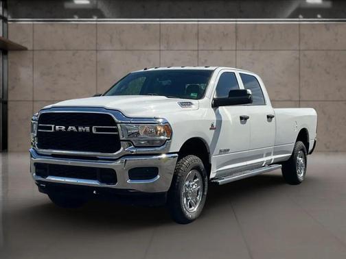 2019 RAM 3500 Tradesman Crew Cab 4x4 8' Box