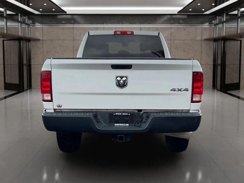 2018 RAM 3500 Tradesman Crew Cab 4x4 6'4' Box