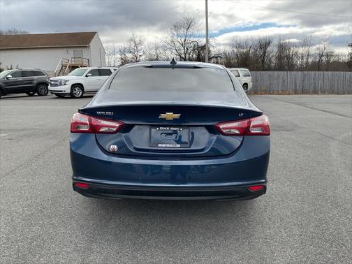 2022 Chevrolet Malibu FWD LT