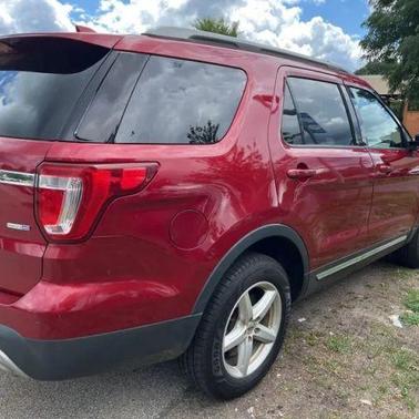 Red 2017 Ford Explorer XLT