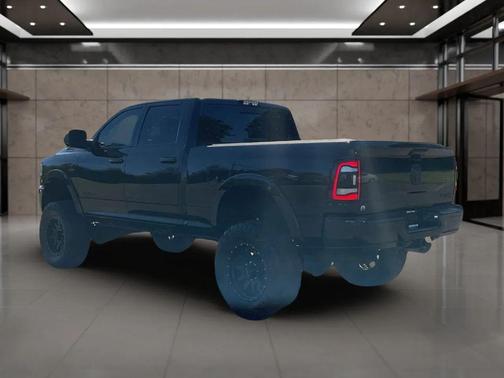 2020 RAM 2500 Laramie Crew Cab 4X4 6'4' Box