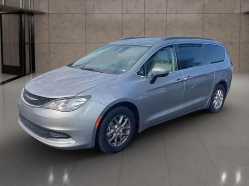 2021 Chrysler Voyager LXI
