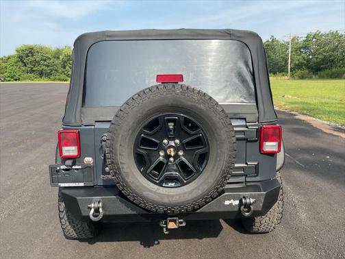 2016 Jeep Wrangler Sport