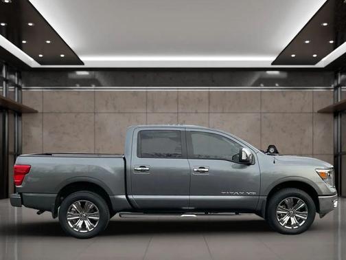 2018 Nissan Titan SL