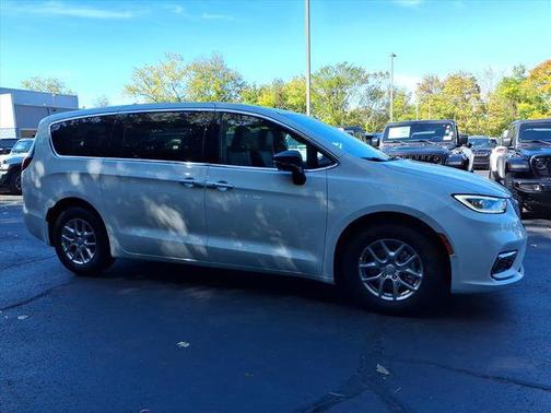 2026 Chrysler Pacifica L