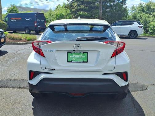 Blizzard Pearl 2018 Toyota C-HR XLE Premium