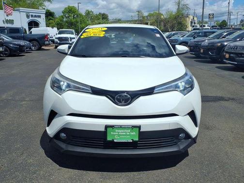 Blizzard Pearl 2018 Toyota C-HR XLE Premium