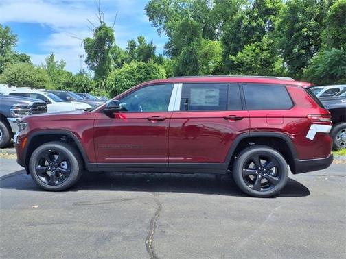 2025 Jeep Grand Cherokee L Altitude