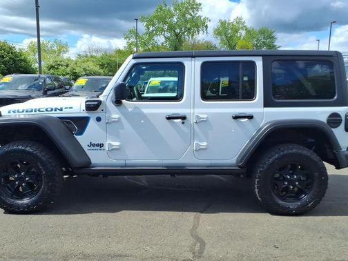 Bright White Clearcoat 2023 Jeep Wrangler 4xe Rubicon 20th Anniversary