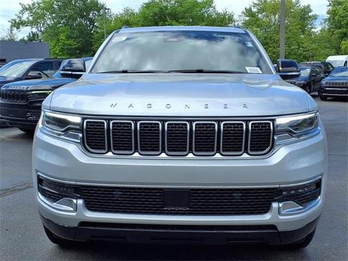 2025 Jeep Wagoneer Base