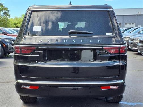 2025 Jeep Wagoneer Base