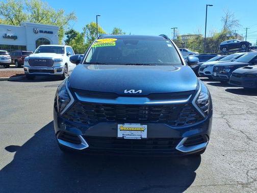 Vesta Blue 2025 Kia Sportage Hybrid EX
