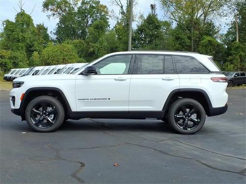 2025 Jeep Grand Cherokee Altitude