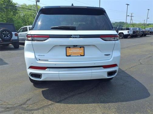 2023 Jeep Grand Cherokee Summit