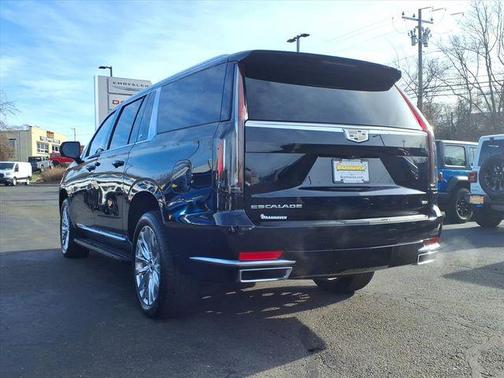 2023 Cadillac Escalade ESV Premium Luxury