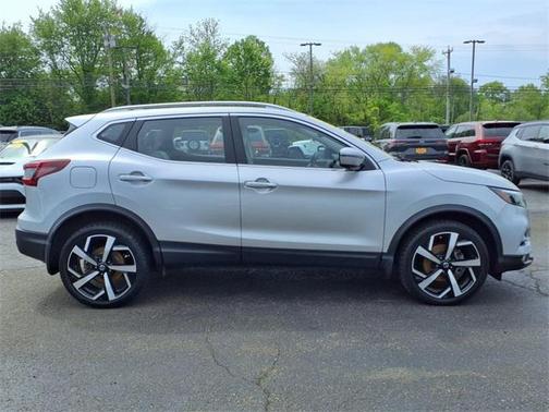 2021 Nissan Rogue Sport SL