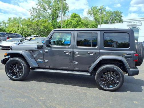 Granite Crystal Metallic Clearcoat 2023 Jeep Wrangler 4xe Sahara