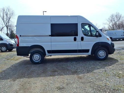 Bright White Clearcoat 2026 RAM ProMaster 2500 Tradesman