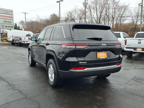 2023 Jeep Grand Cherokee Laredo