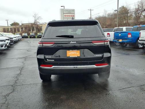 2023 Jeep Grand Cherokee Laredo