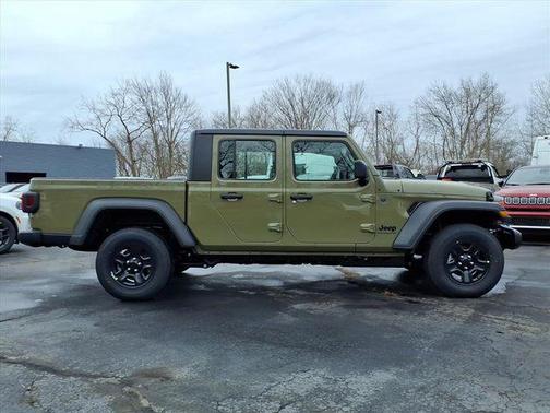 2026 Jeep Gladiator Sport