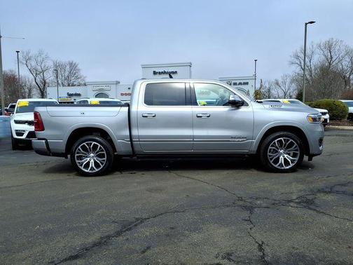 Billet Silver Metallic Clearcoat 2025 RAM 1500 ST