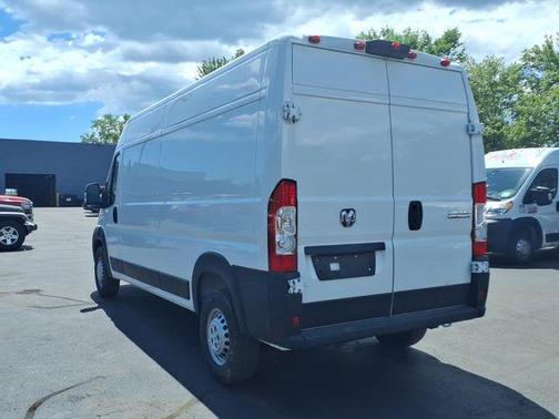 Bright White Clearcoat 2026 RAM ProMaster 2500 Tradesman