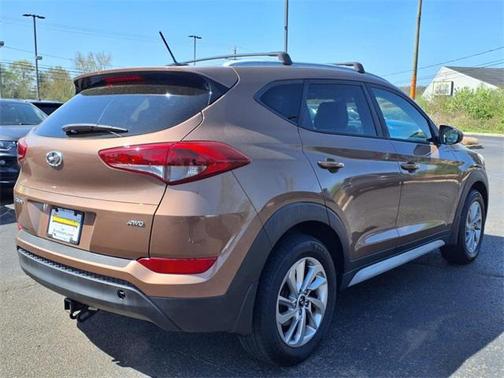 2017 Hyundai TUCSON SE