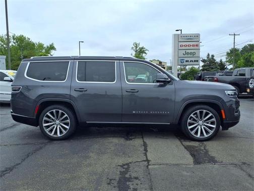 2022 Jeep Grand Wagoneer Series II