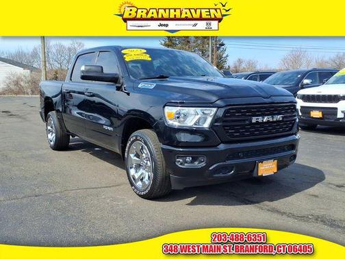 Diamond Black Crystal Pearlcoat 2023 RAM 1500 Big Horn/Lone Star