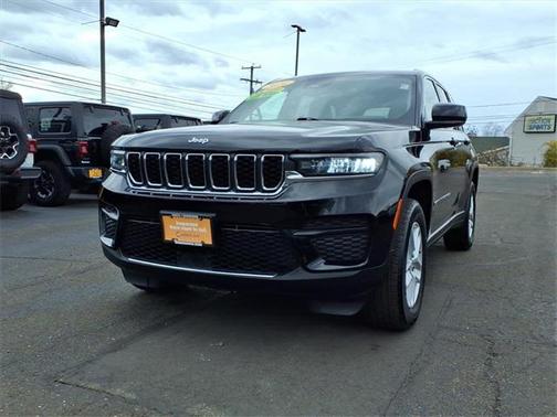 2024 Jeep Grand Cherokee Laredo