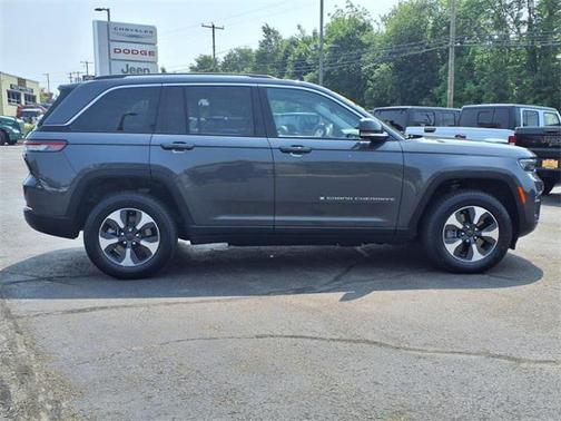 2022 Jeep Grand Cherokee 4xe Base