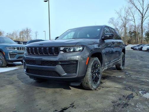 2026 Jeep Grand Cherokee Altitude