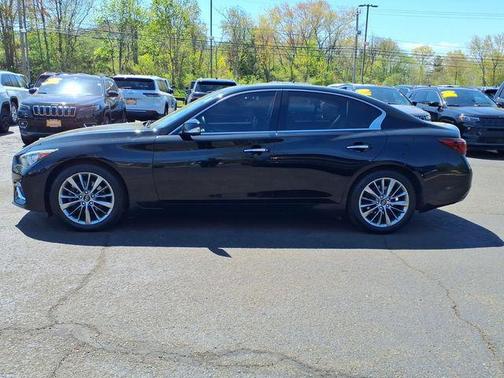 Black Obsidian 2022 INFINITI Q50 Base