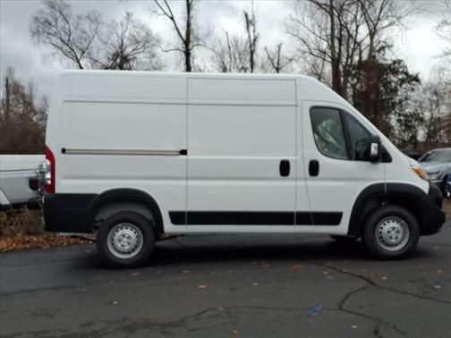 2025 RAM ProMaster 2500 Tradesman