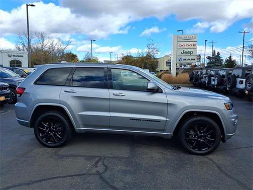 2020 Jeep Grand Cherokee Altitude
