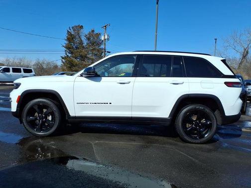 2023 Jeep Grand Cherokee Altitude