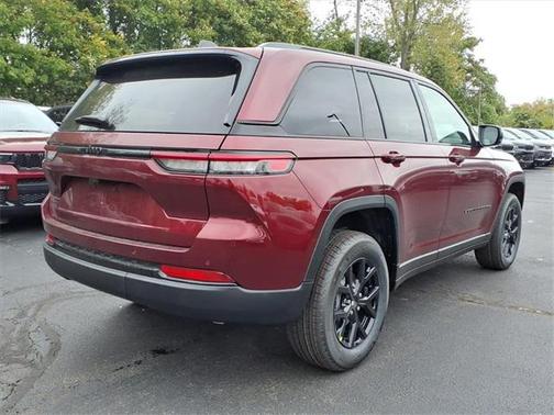 2025 Jeep Grand Cherokee Altitude