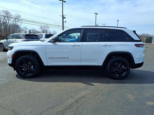 2023 Jeep Grand Cherokee Altitude