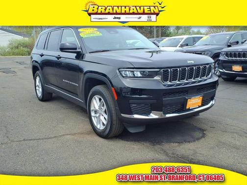 Diamond Black Crystal Pearlcoat 2023 Jeep Grand Cherokee L Laredo