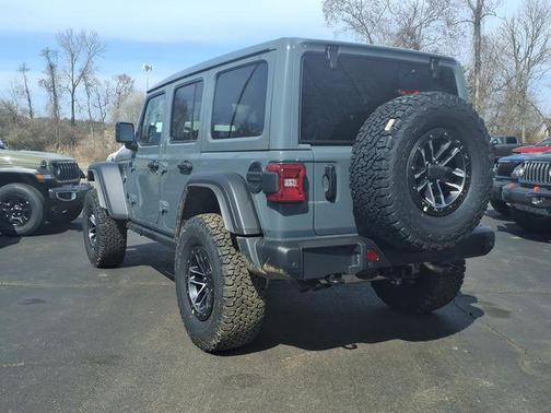 Anvil Clear Coat 2026 Jeep Wrangler Moab 392