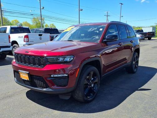 Velvet Red Pearlcoat 2023 Jeep Grand Cherokee Limited