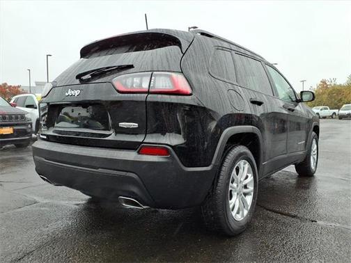 2022 Jeep Cherokee Latitude Lux