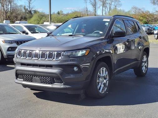 2024 Jeep Compass Latitude Lux