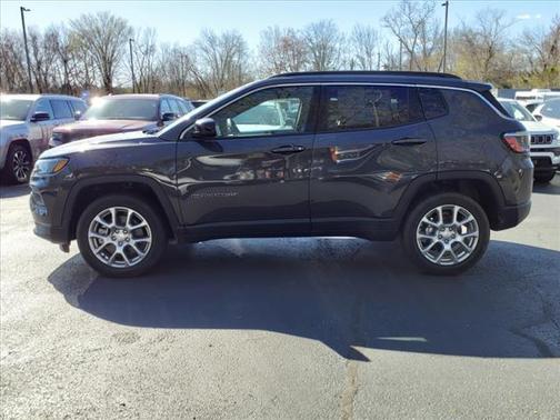 2024 Jeep Compass Latitude Lux