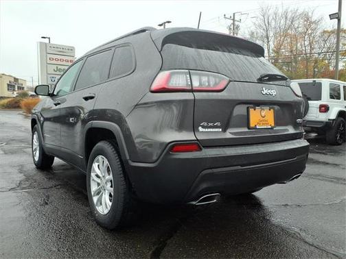 2022 Jeep Cherokee Latitude Lux