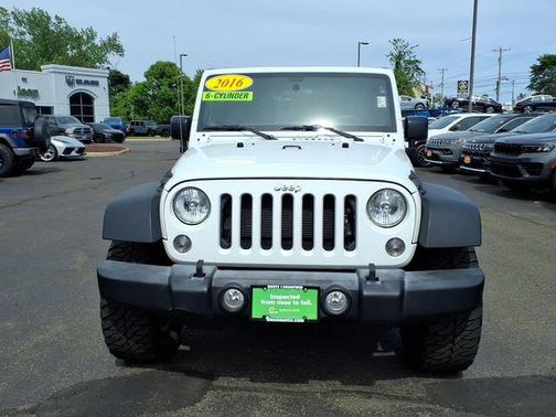 Bright White Clearcoat 2016 Jeep Wrangler Unlimited Sport