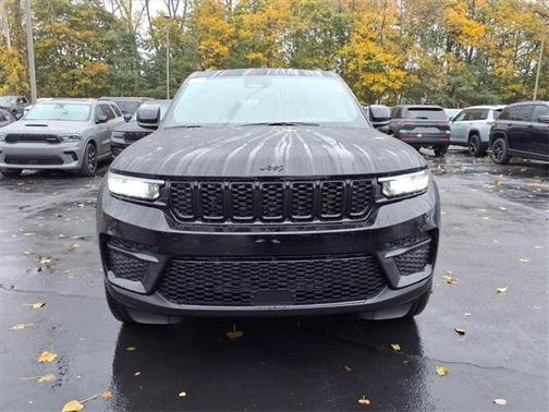 2025 Jeep Grand Cherokee Altitude